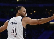 勇士狂砍爵士分，库里迎来新赛季高光！的简单介绍