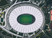 西亚卡姆连续五场比赛得分超战术调整，雄鹿不断突破！引发球迷热议