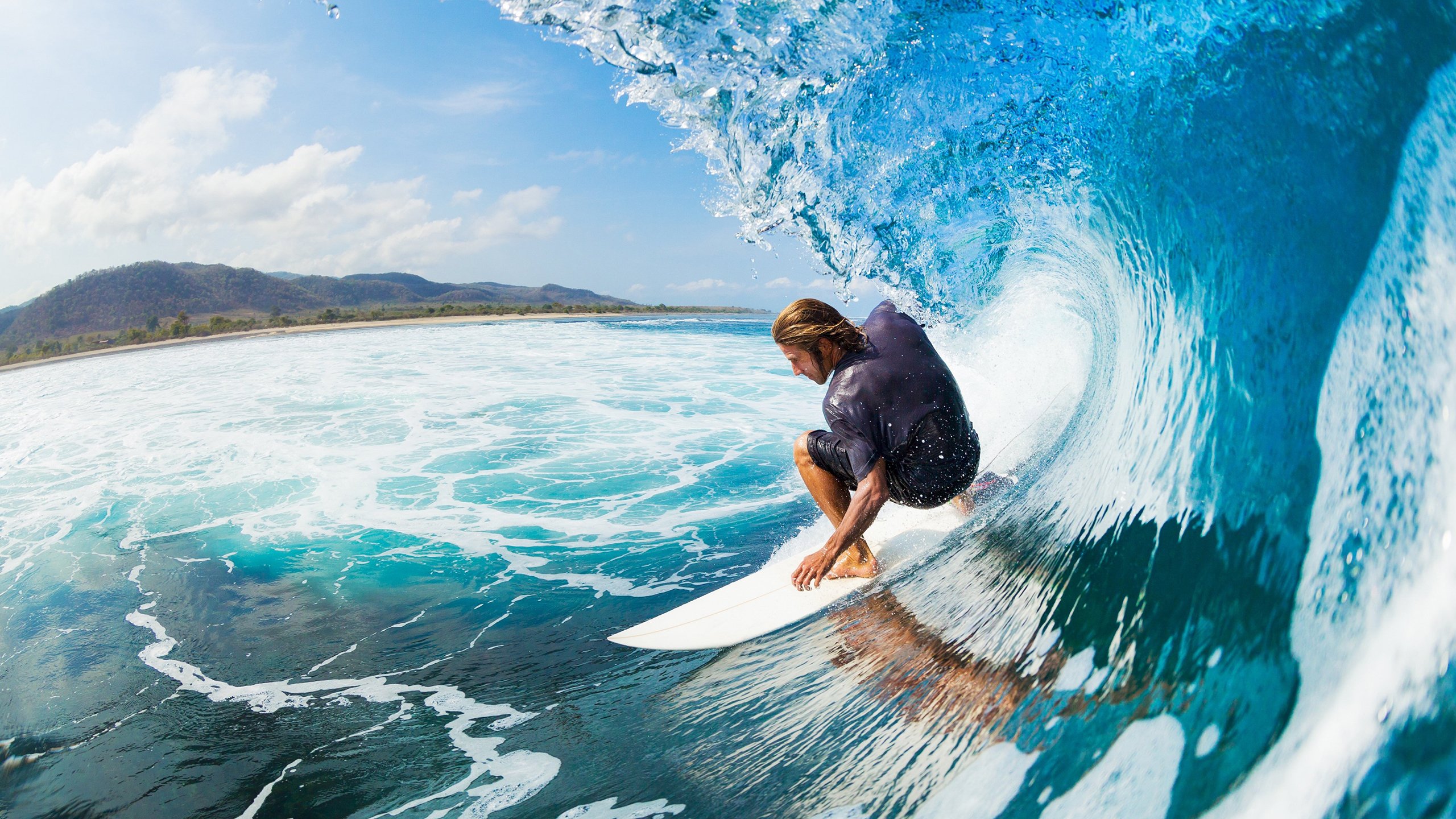 内马尔意外战胜加拿大队，重要助攻引爆全场！全场沸腾不已